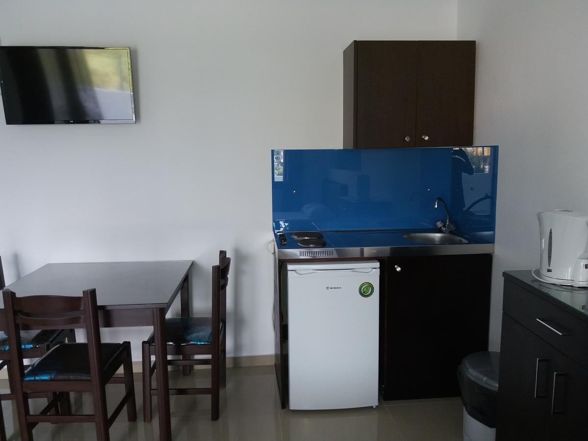 Manos Apartments Агиос-Николаос Экстерьер фото
